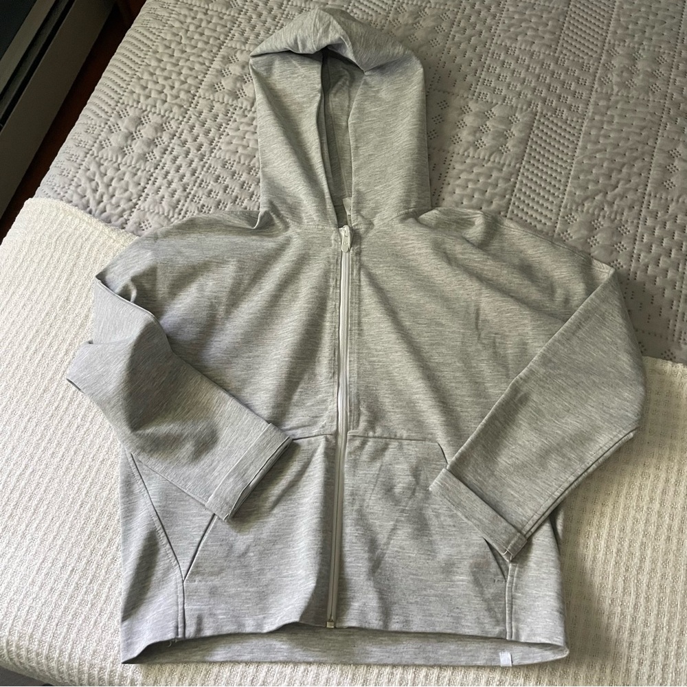 Minimal hoodie